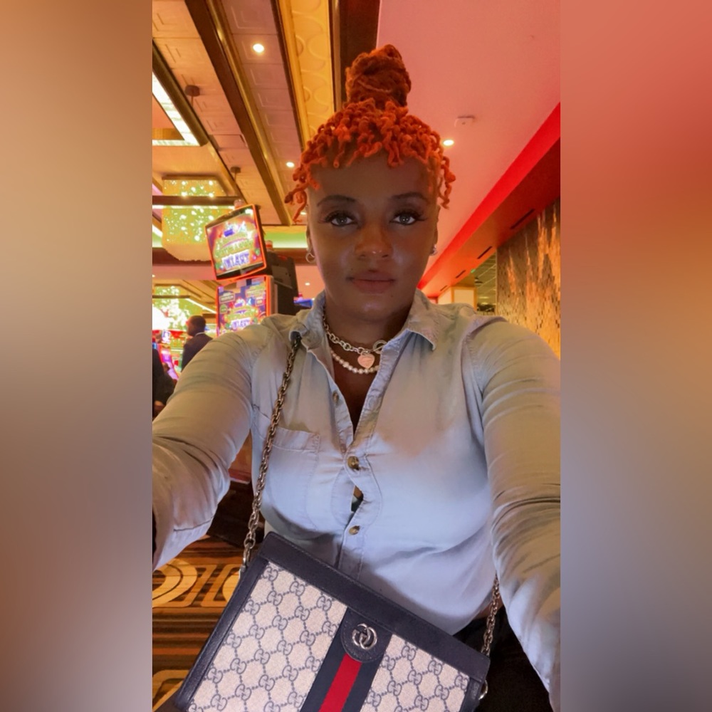 Meet your Posher, Tonya